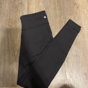 Women’s Lululemon Wunder Under Leggings 28”